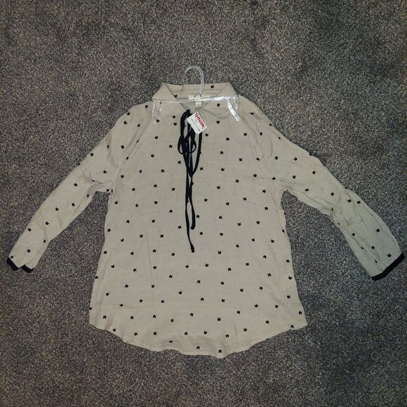 NEW Cat Lady Keyhole Shirt - Picture 1 of 16